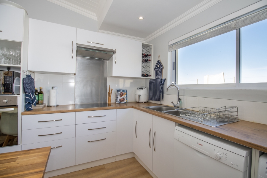 To Let 2 Bedroom Property for Rent in Fish Hoek Western Cape
